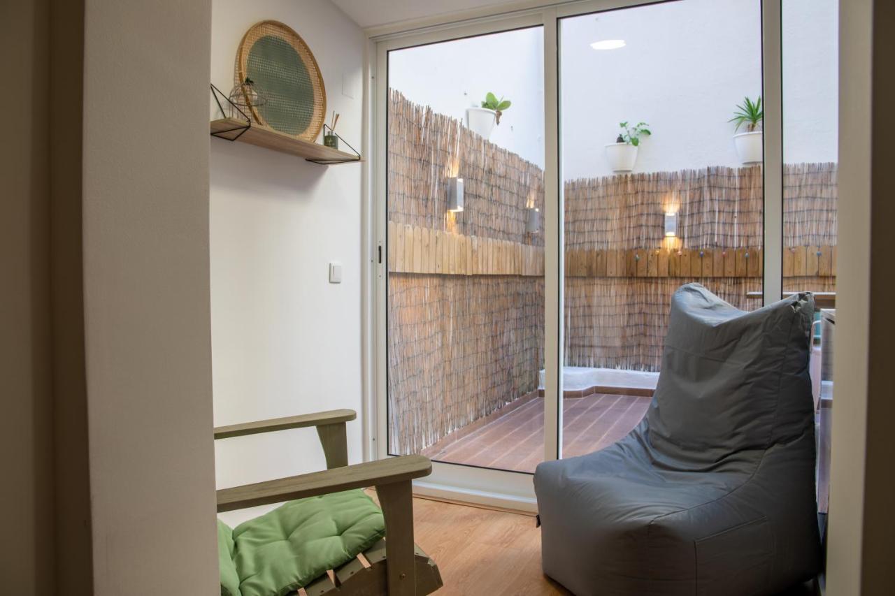 Charming 1 Bedroom Apartment W/ Terrace Near Belem Lisbon Exterior photo