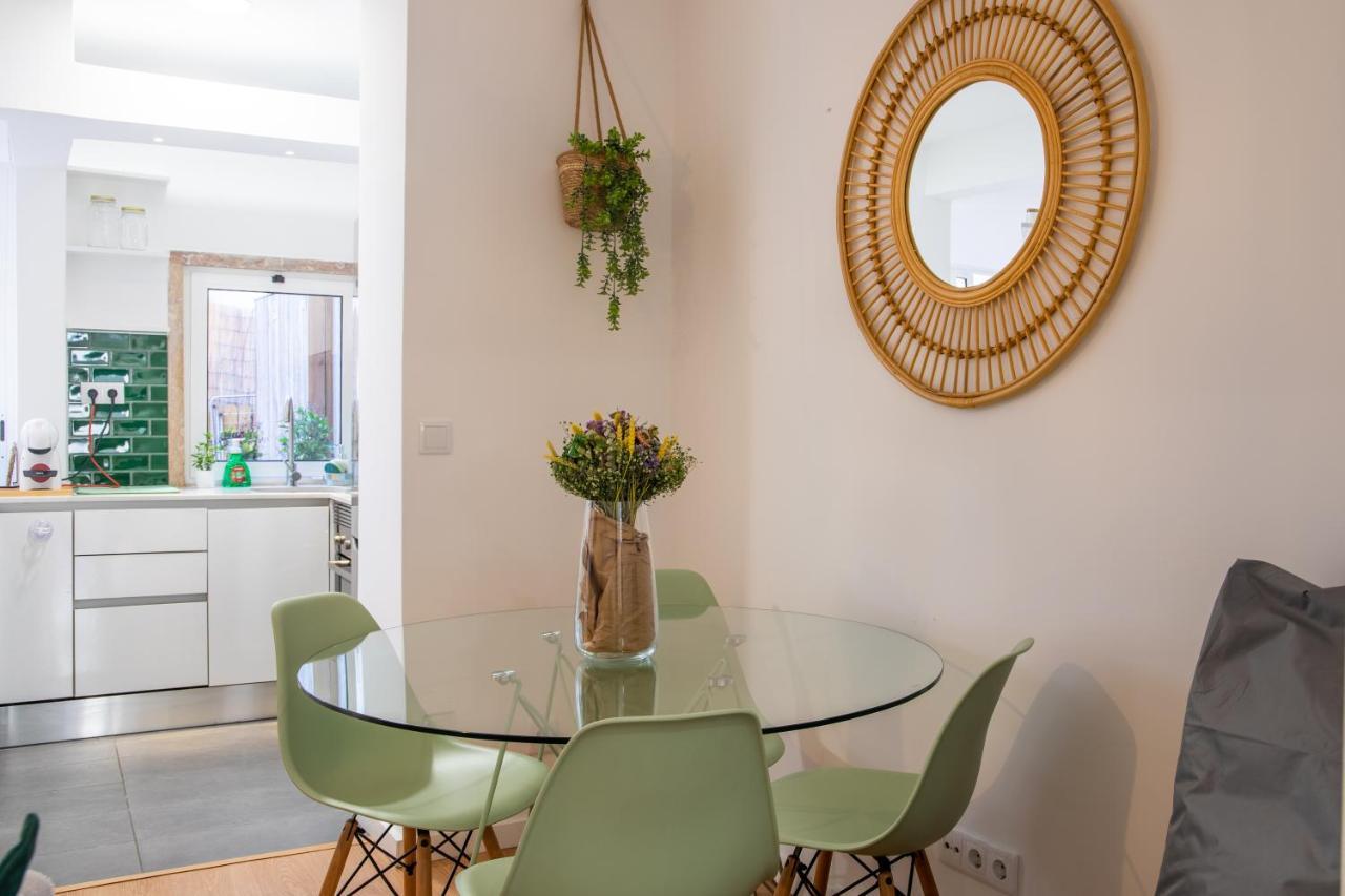 Charming 1 Bedroom Apartment W/ Terrace Near Belem Lisbon Exterior photo